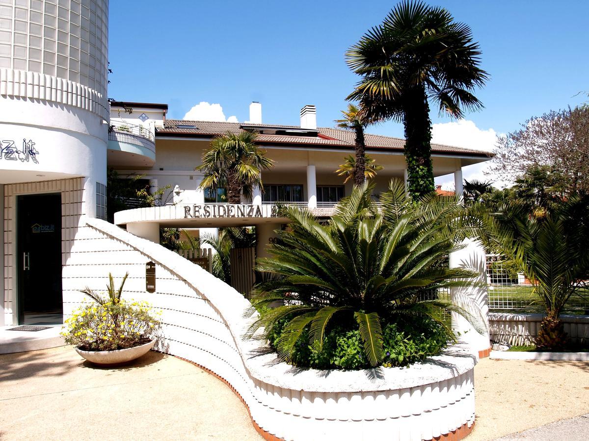 Apartmán Residenza Zaccolo Lignano Sabbiadoro Exteriér fotografie